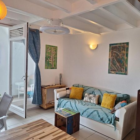 Chez Madeline Apartment Ле Госие Екстериор снимка