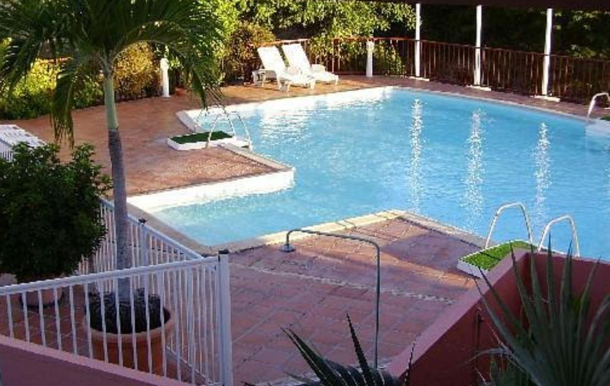 Chez Madeline Apartment Ле Госие Екстериор снимка