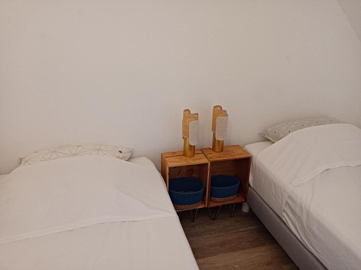 Chez Madeline Apartment Ле Госие Екстериор снимка