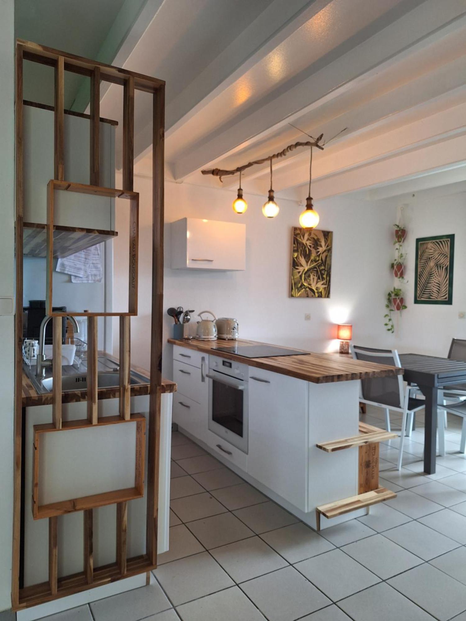 Chez Madeline Apartment Ле Госие Екстериор снимка
