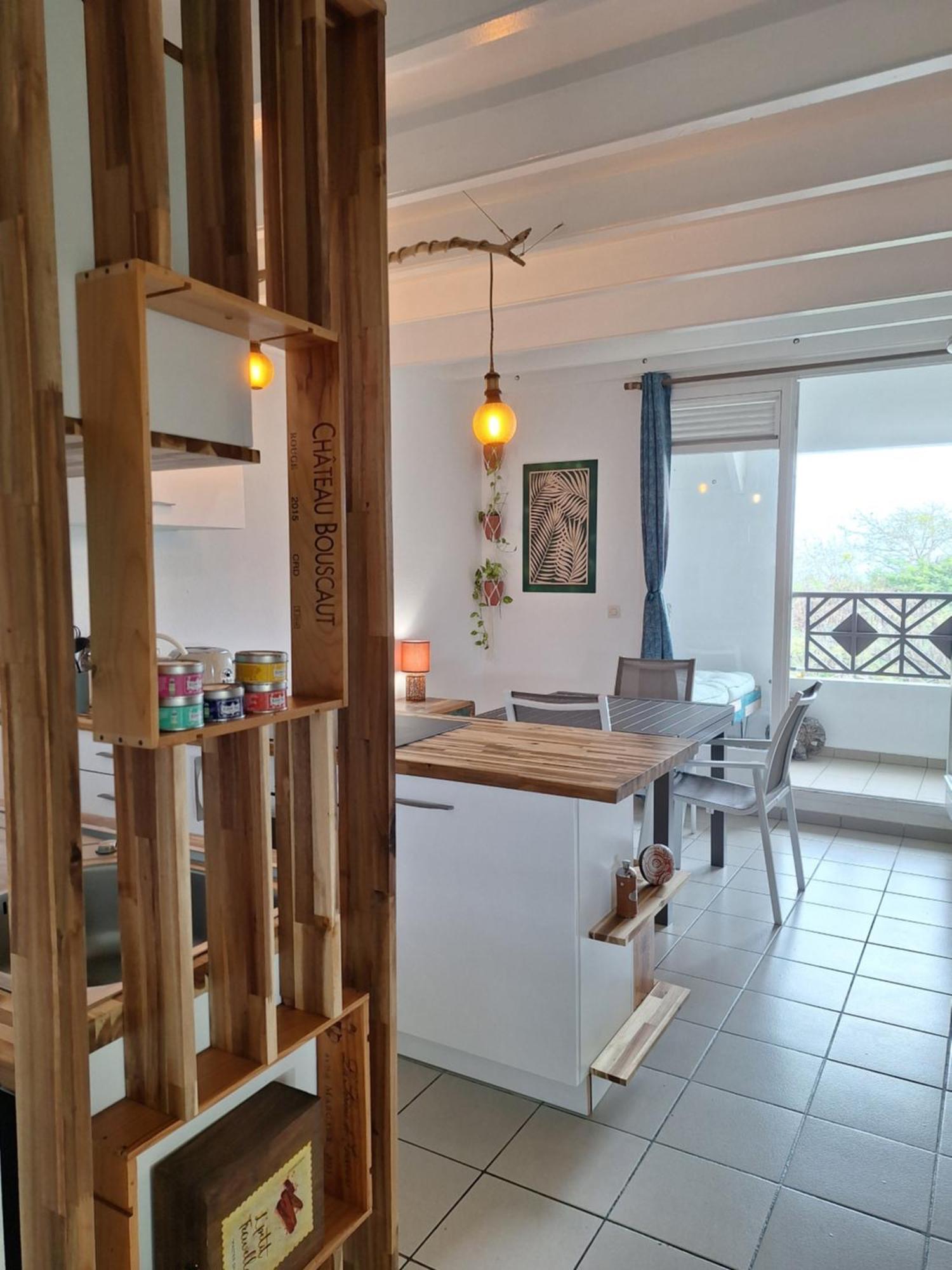 Chez Madeline Apartment Ле Госие Екстериор снимка